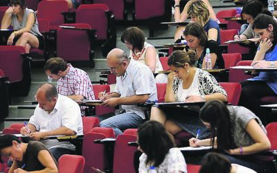 PRISIONES. Aprobado relación provisional de admitidos y excluidos. Anuncio fecha de examen.