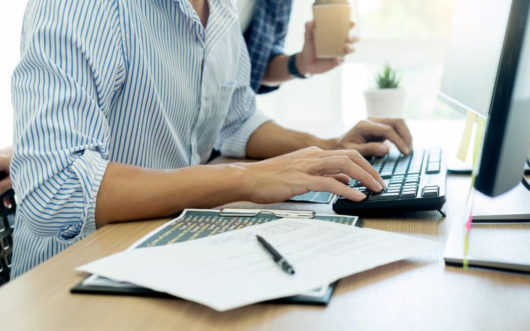 diferencia entre auxiliar administrativo y administrativo en la Administración pública